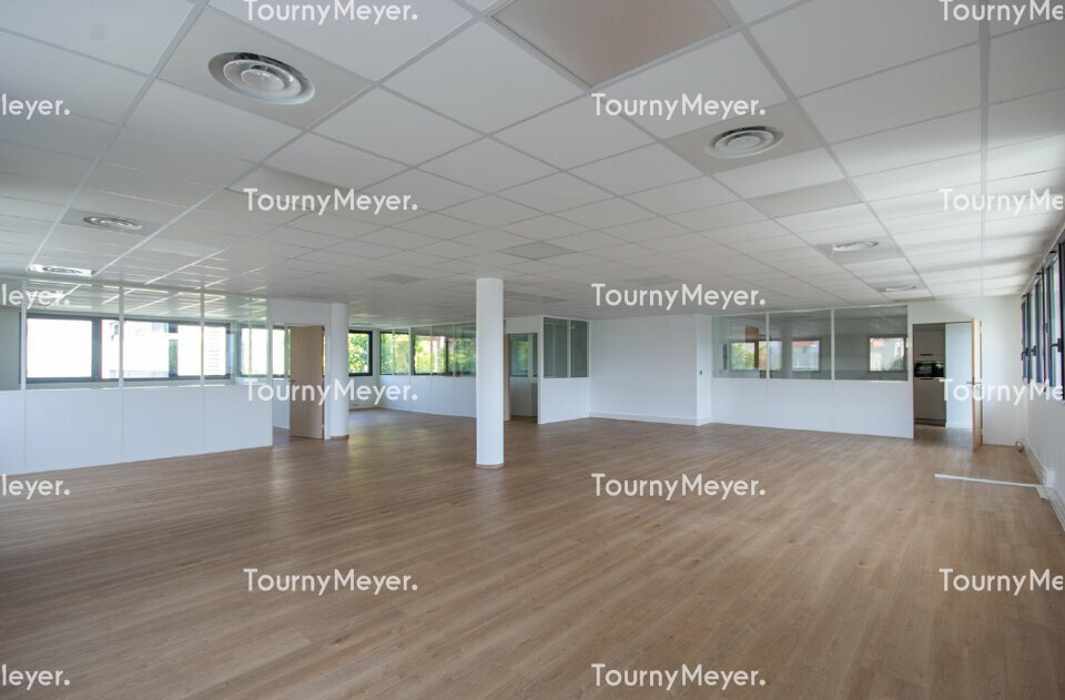 BUREAUX