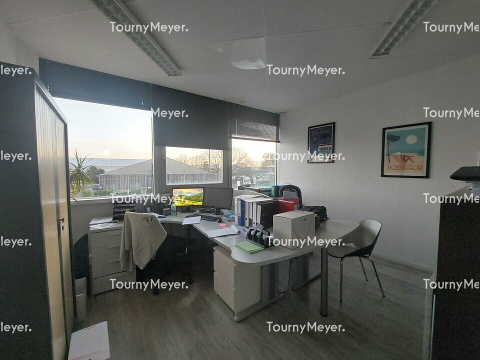 BUREAUX