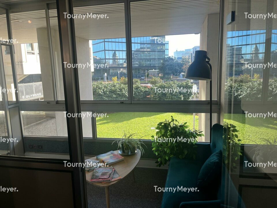 BUREAUX