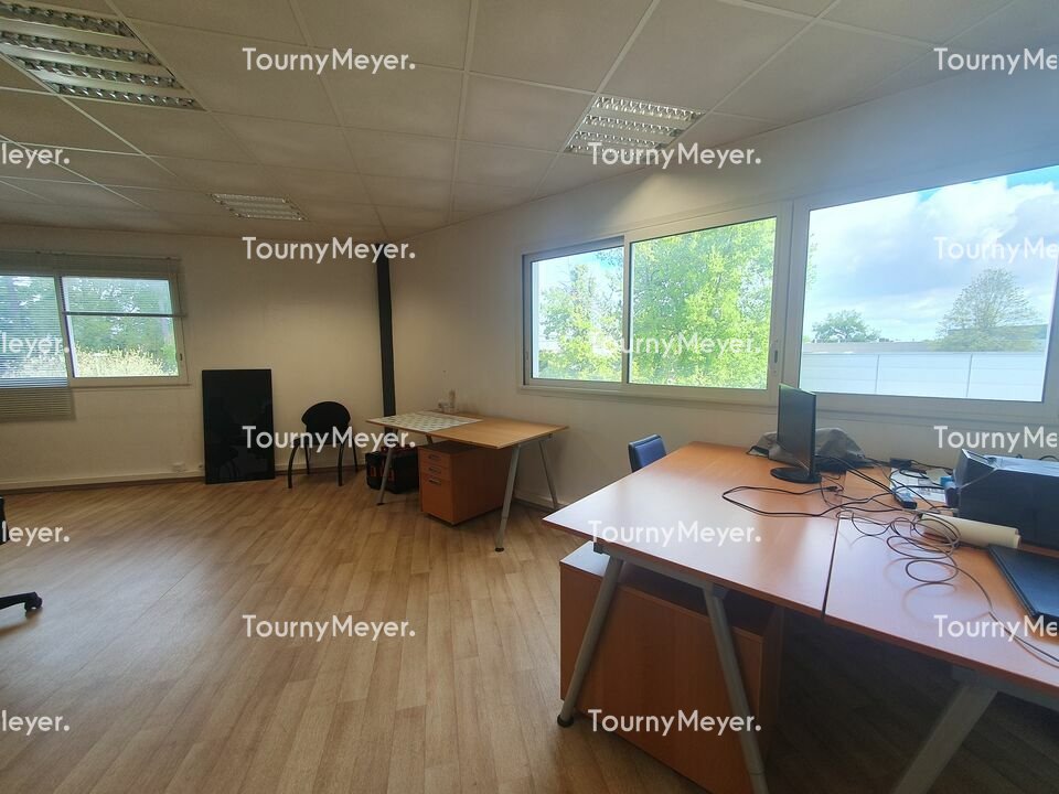 LOCAL D'ACTIVITES