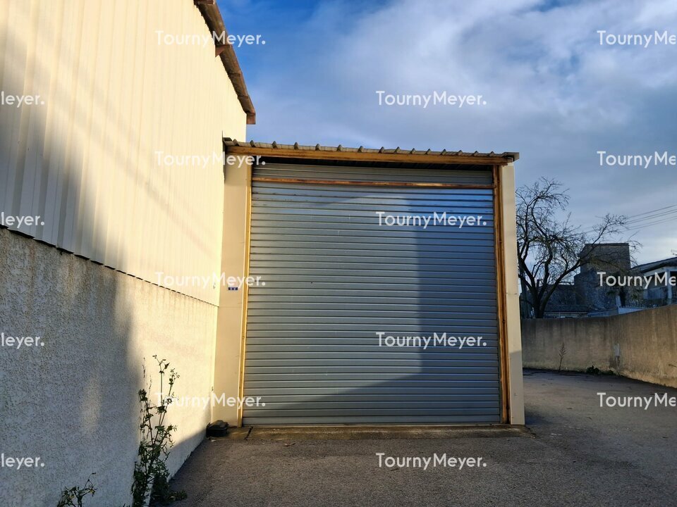 LOCAL D'ACTIVITES