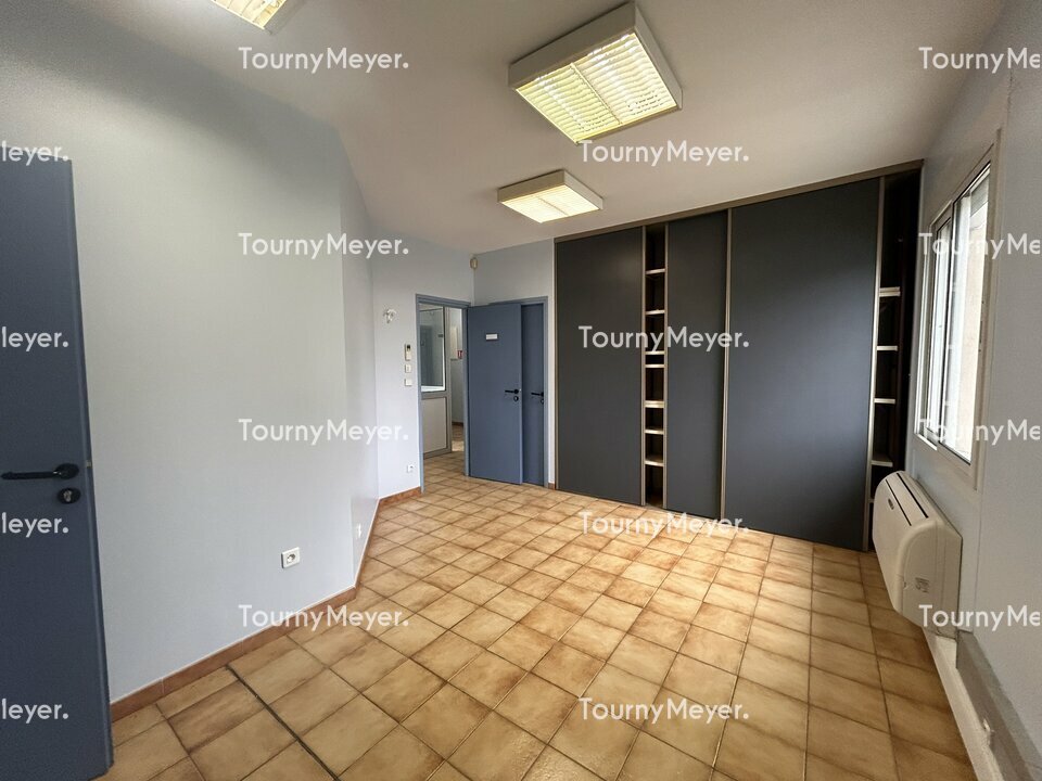 BUREAUX