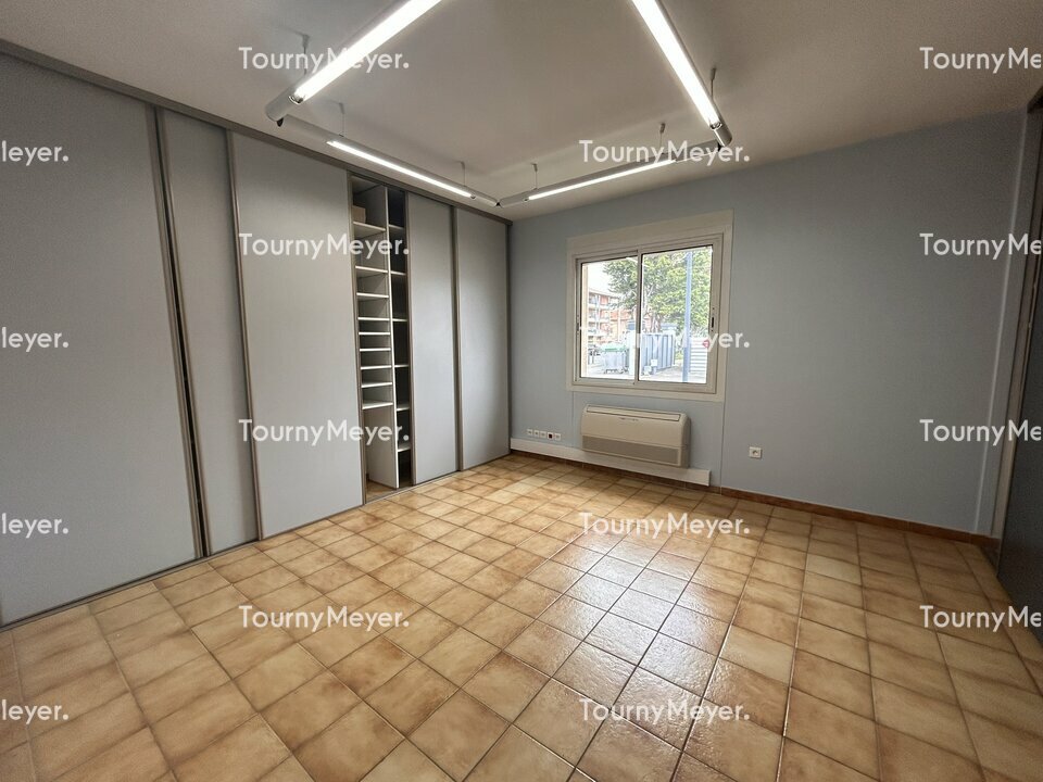BUREAUX