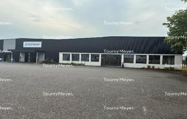 LOCAL D'ACTIVITES