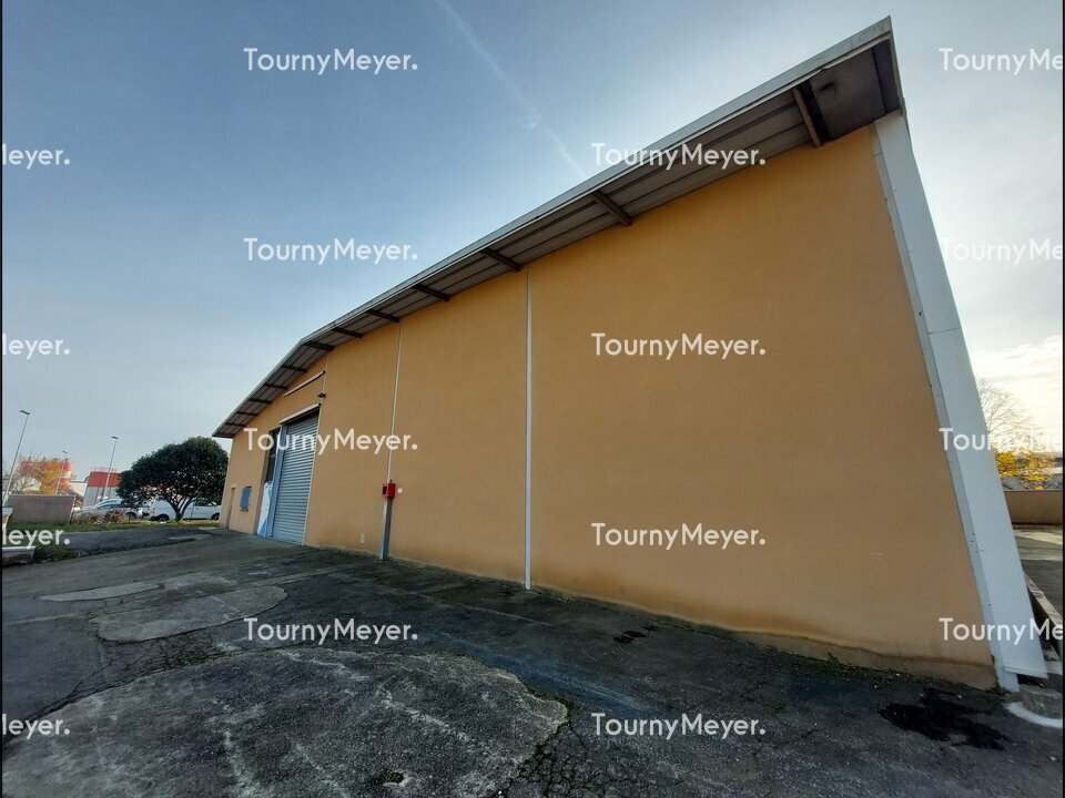 LOCAL D'ACTIVITES