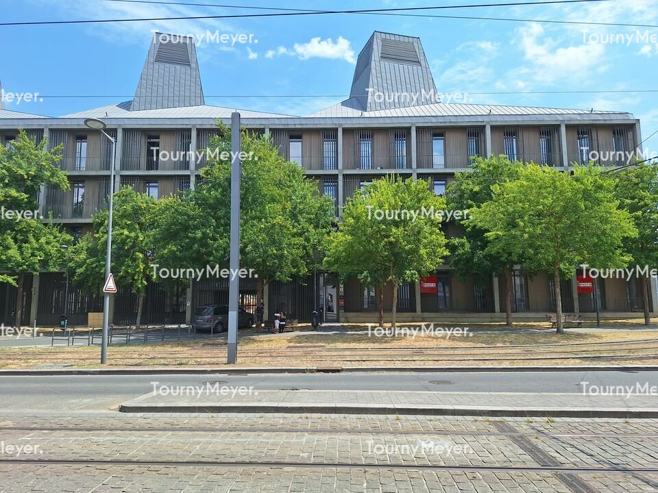 BUREAUX