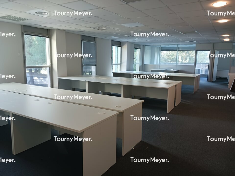 BUREAUX