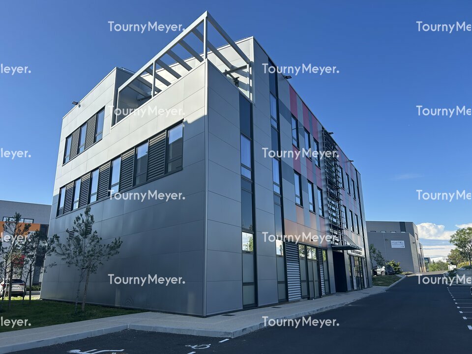 LOCAL D'ACTIVITES
