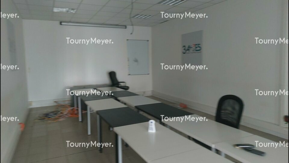 LOCAL D'ACTIVITES
