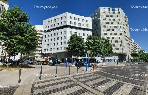 BUREAUX