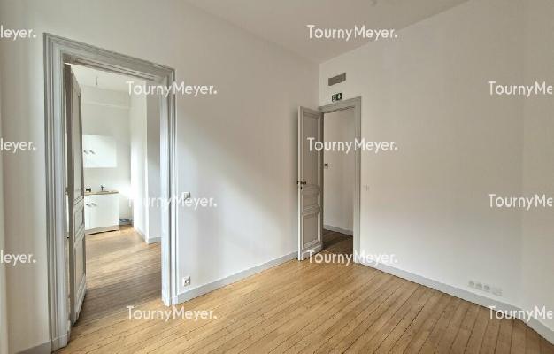 BUREAUX