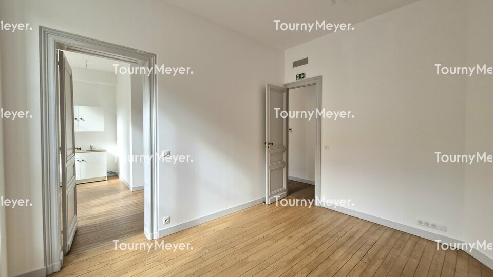 BUREAUX