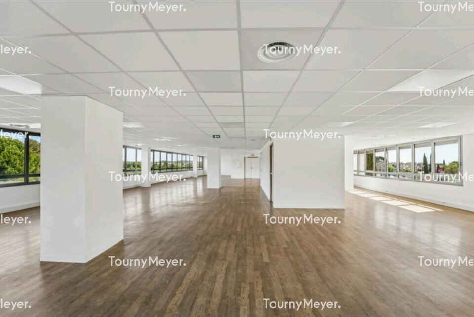 BUREAUX