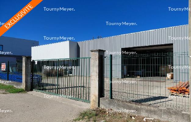 LOCAL D'ACTIVITES