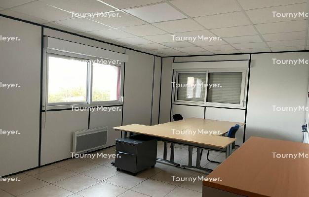 LOCAL D'ACTIVITES