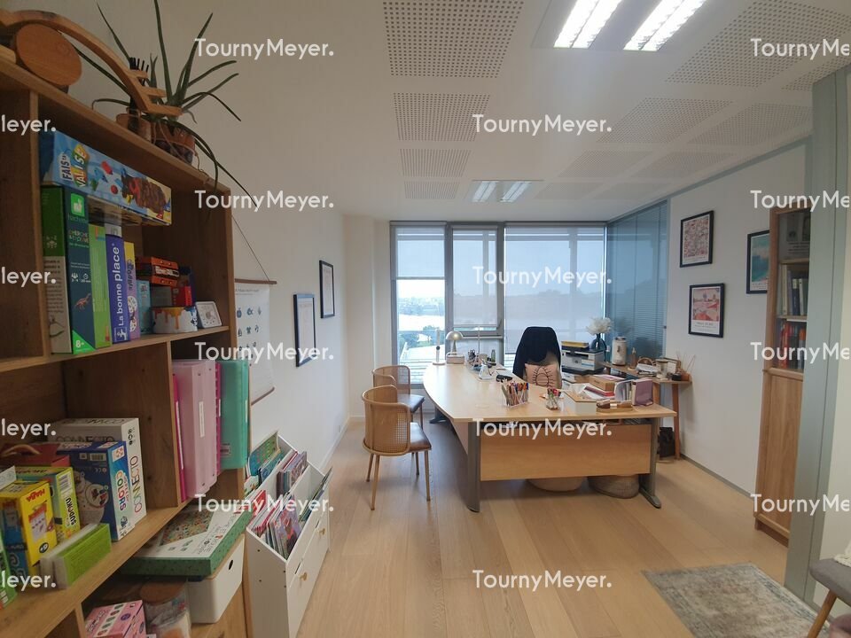 BUREAUX