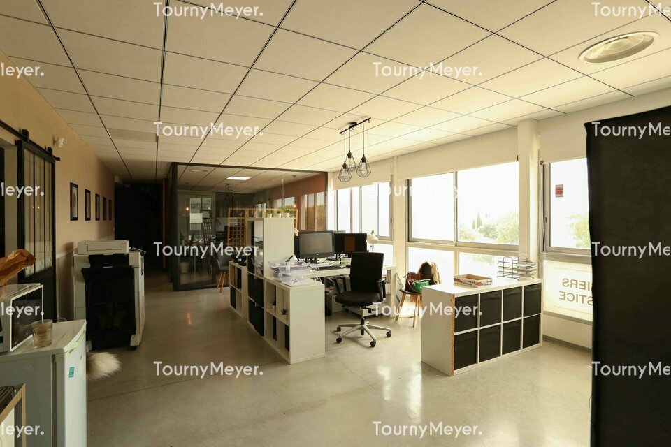 BUREAUX