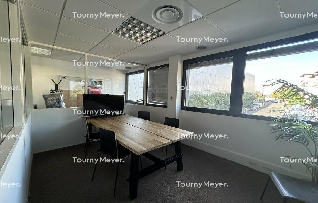 BUREAUX