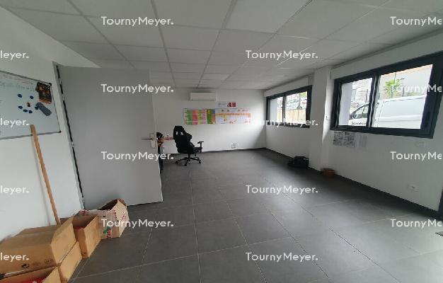 LOCAL D'ACTIVITES