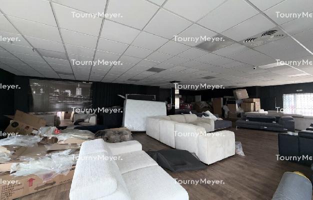 LOCAL D'ACTIVITES