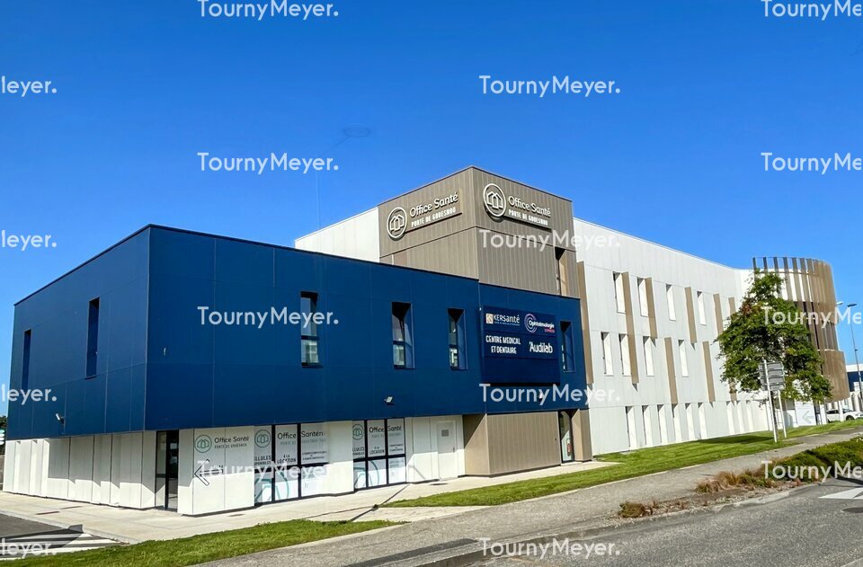 LOCAL COMMERCIAL