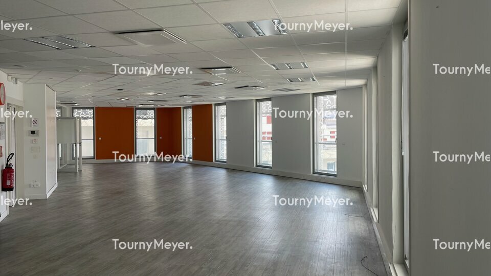 BUREAUX