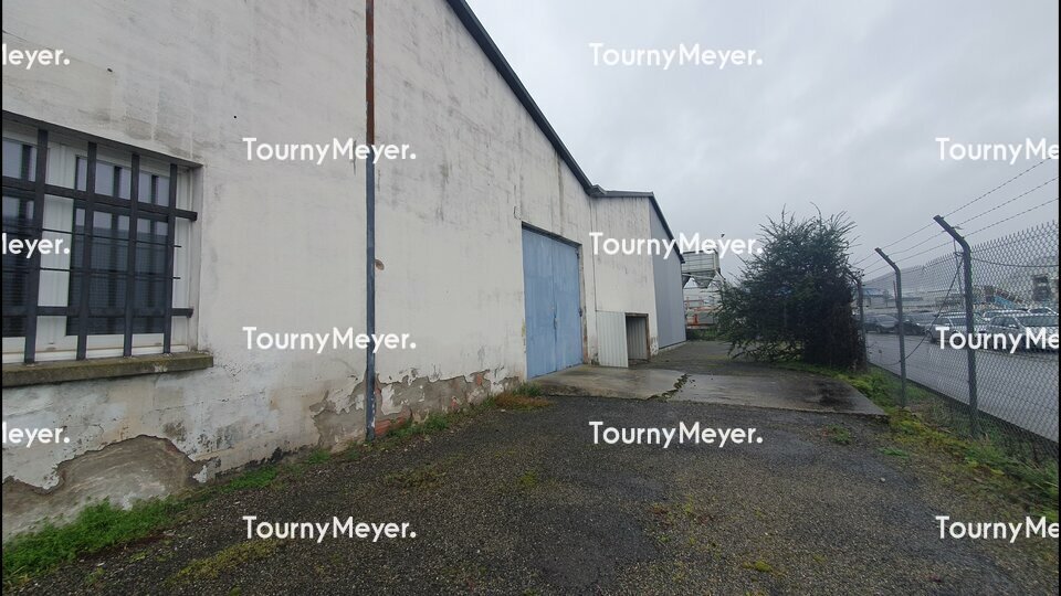 LOCAL D'ACTIVITES