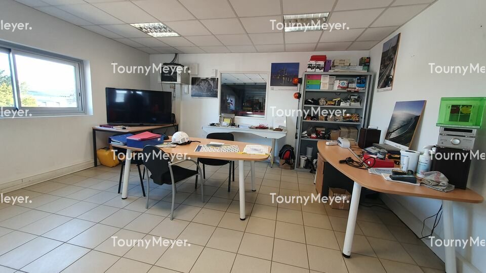LOCAL D'ACTIVITES