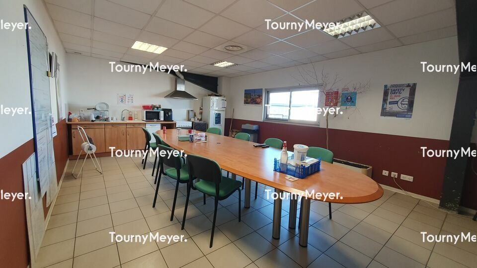 LOCAL D'ACTIVITES