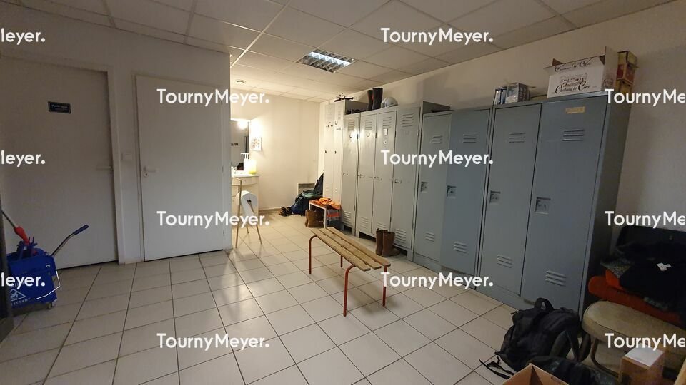 LOCAL D'ACTIVITES