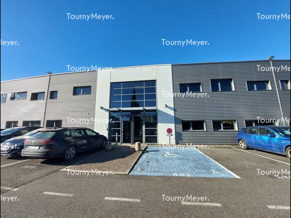 LOCAL D'ACTIVITES