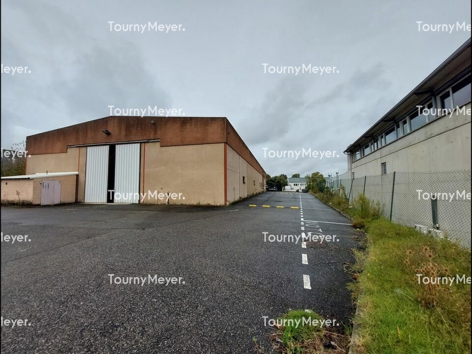 LOCAL D'ACTIVITES