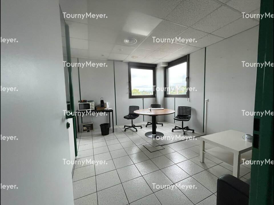 LOCAL D'ACTIVITES