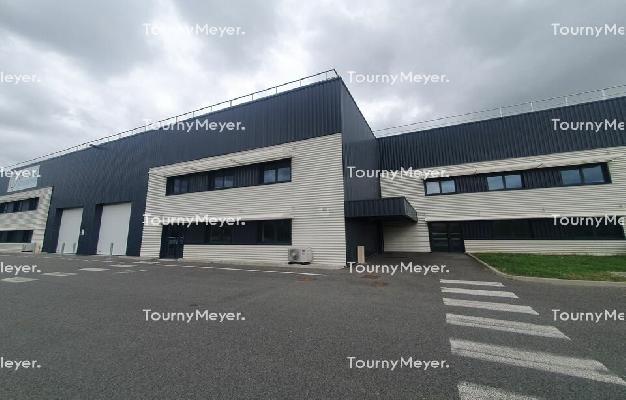LOCAL D'ACTIVITES