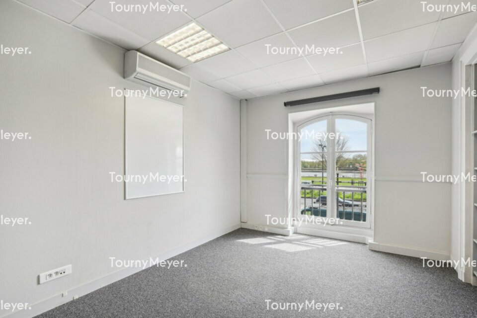 BUREAUX
