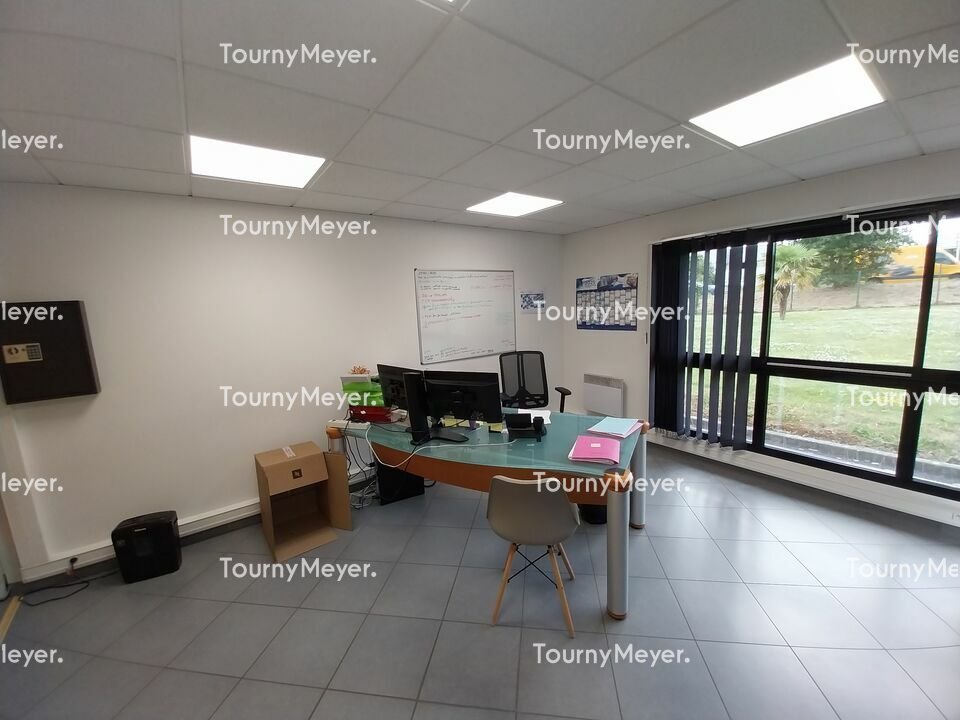 LOCAL D'ACTIVITES