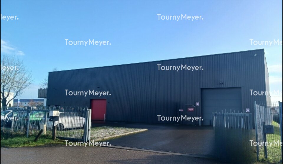 LOCAL D'ACTIVITES
