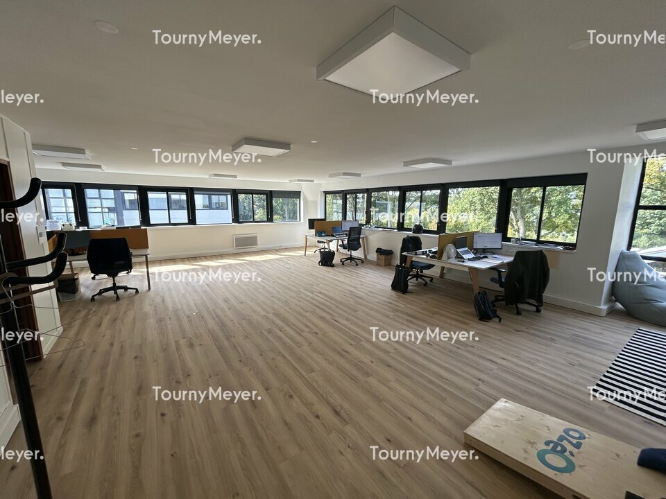 BUREAUX