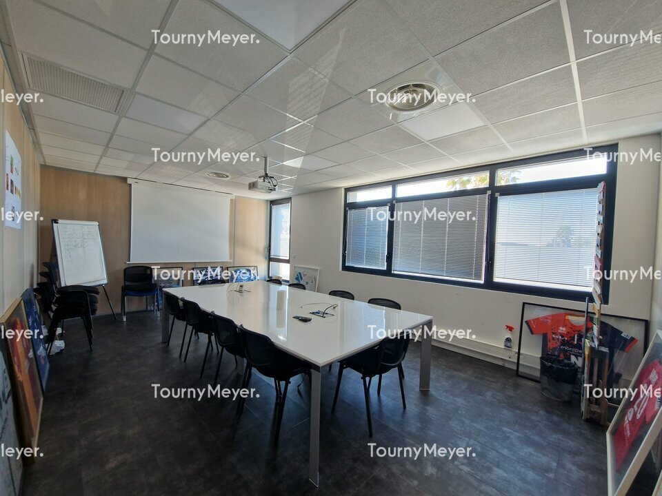 BUREAUX