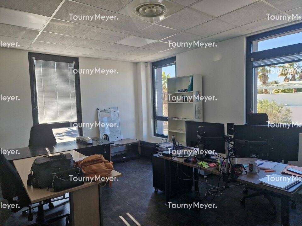 BUREAUX