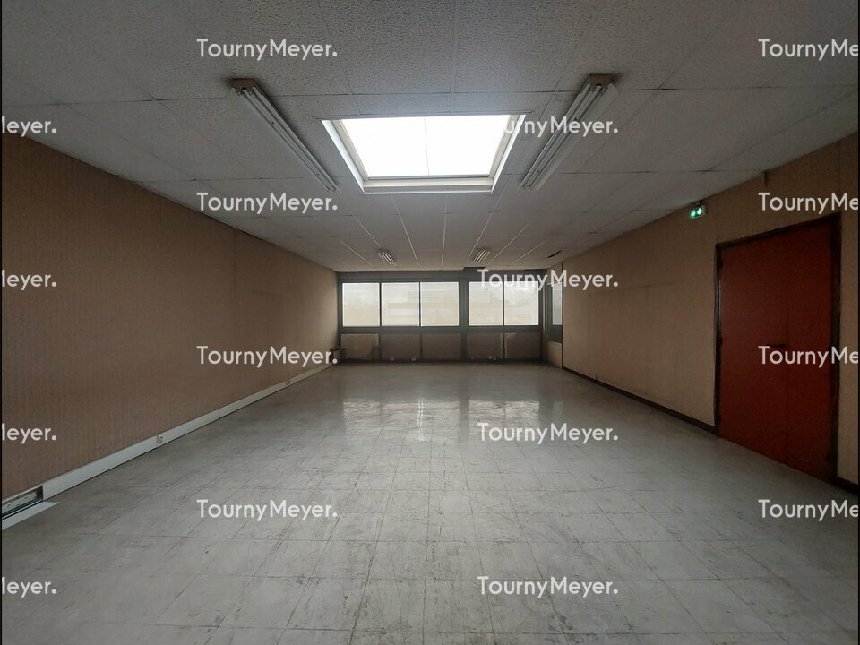 LOCAL D'ACTIVITES