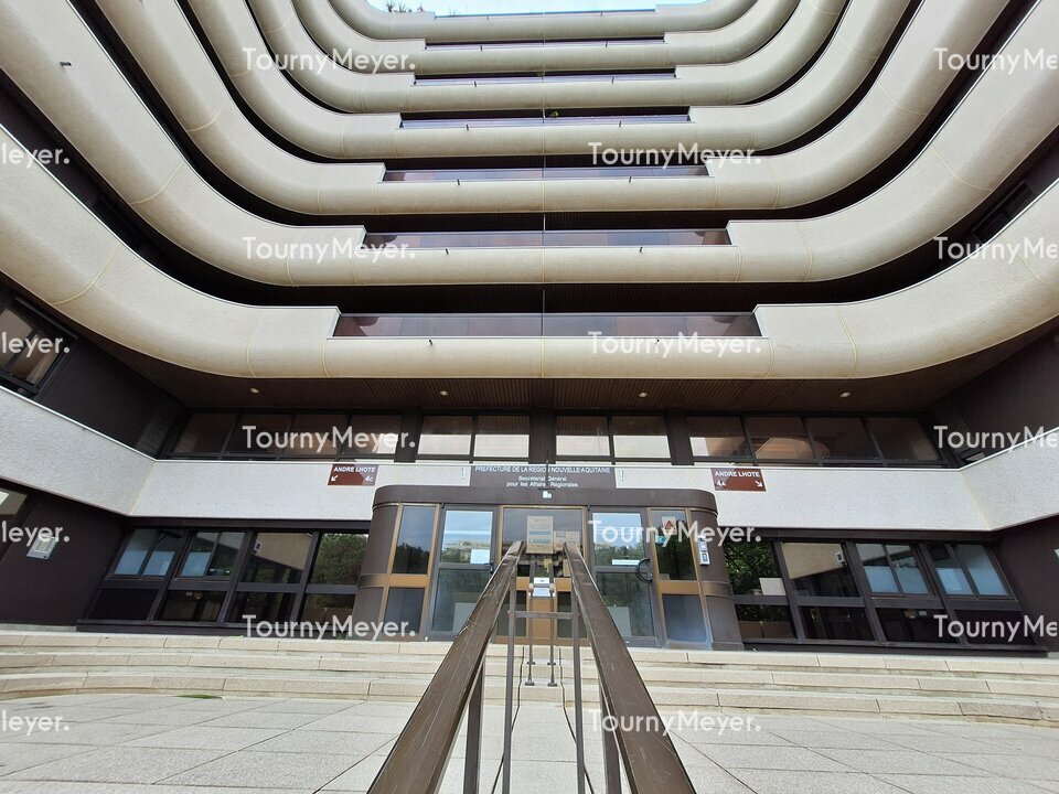 BUREAUX