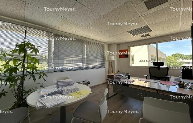 BUREAUX