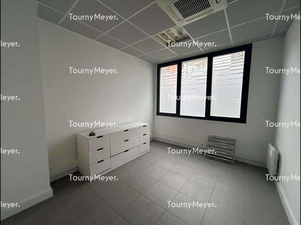 BUREAUX