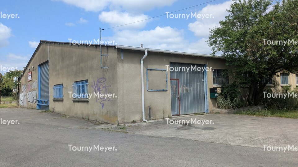 LOCAL D'ACTIVITES