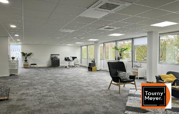 BUREAUX