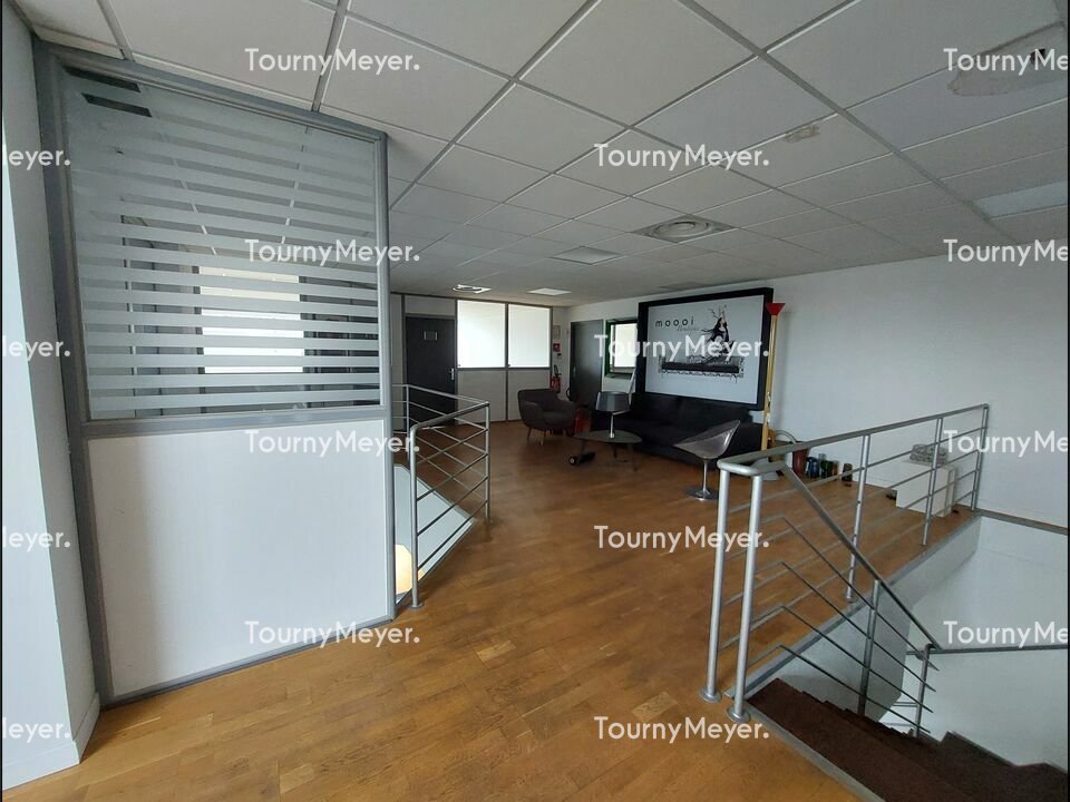 LOCAL D'ACTIVITES