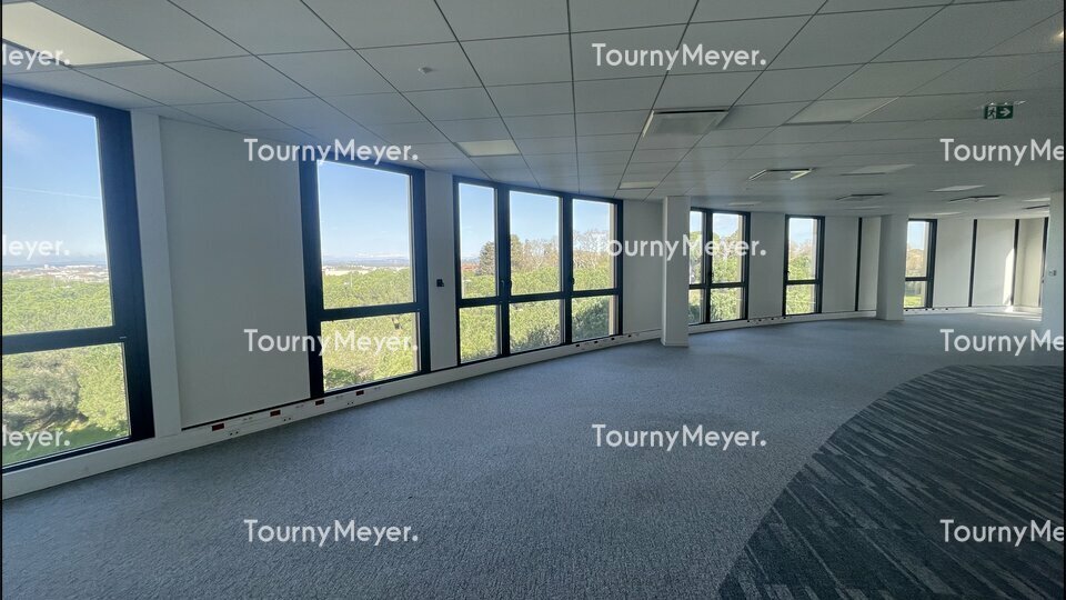 BUREAUX