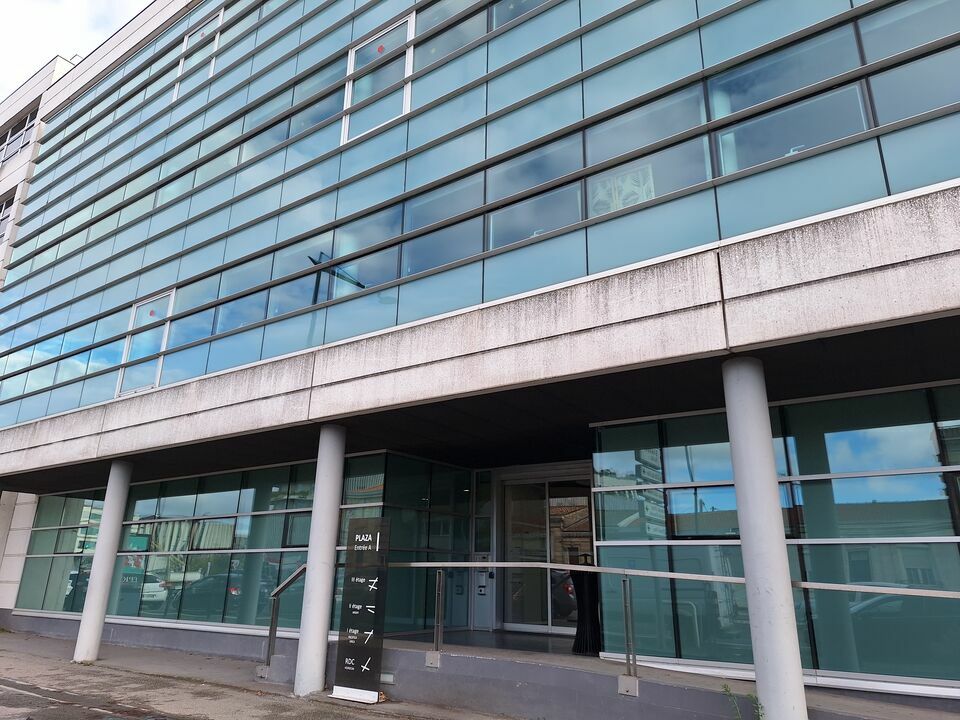 BUREAUX