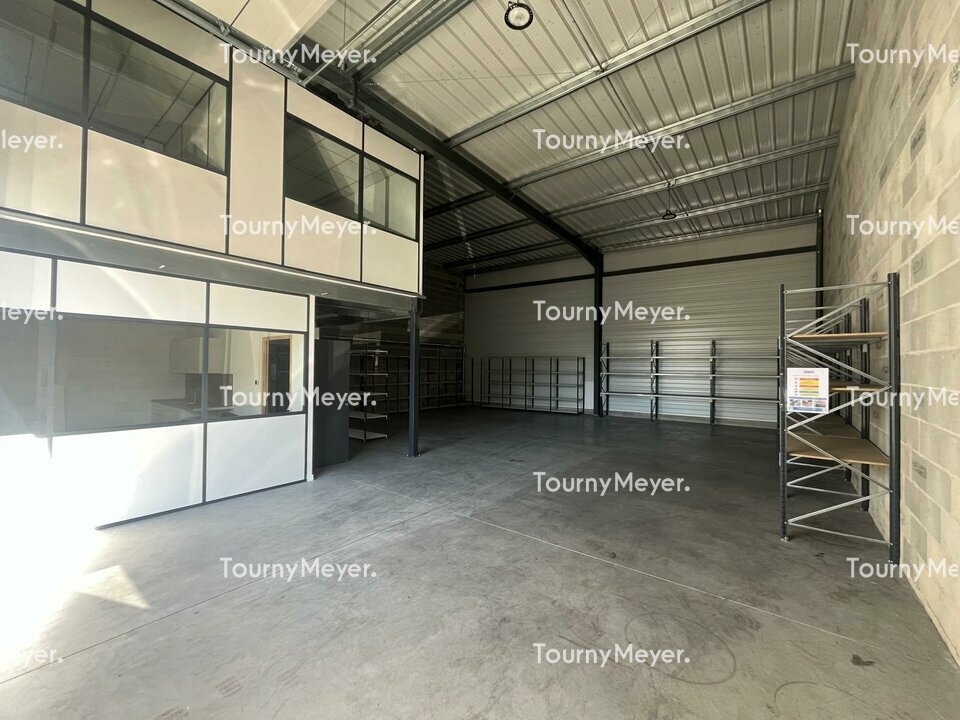 LOCAL D'ACTIVITES